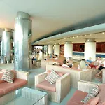 Spectacular 2 Bedroom In The Center *