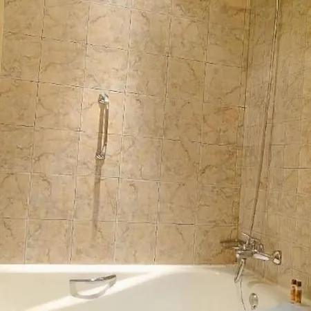 Spectacular 2 Bedroom In The Center Apartman *